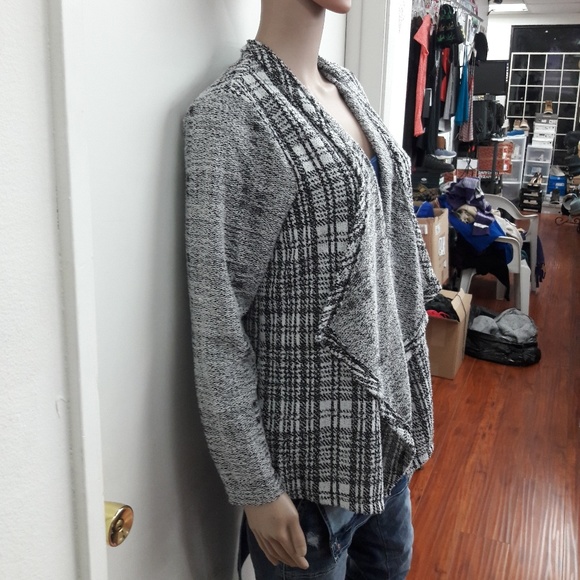 Style & Co - Picture 2 of 3